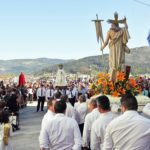 Gente en procesión